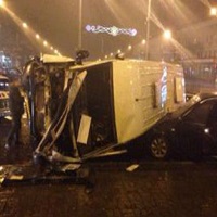 В центре Запорожья перевернулась маршрутка с пассажирами: Восемь человек пострадали